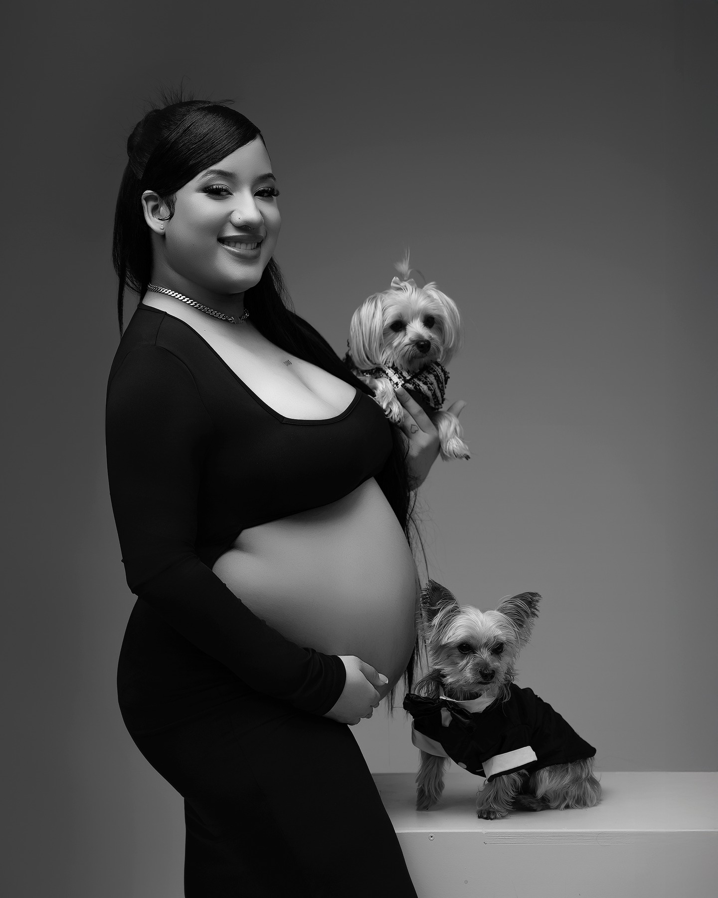 Coco Chanel ❌ Coco y Chanel ✅ . . Díganme algo de estas bellezas !!! . . 📍 Maternity photoshoot in New Jersey & New York
📸 Govis Photography | Maternity & Newborn Photographer .
#maternityphotography #maternityphotoshoot #njphotographer #nyphotographer #maternitysession #pregnancyphotos #maternitystudio #maternityphotographynj #maternityphotographynyc #newjerseymaternityphotographer #newyorkmaternityphotographer #govisphotography